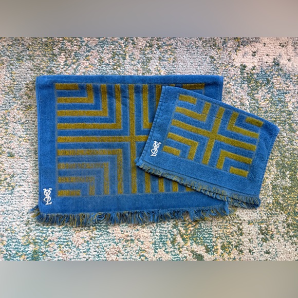 Vintage 70s Fieldcrest x YSL blue geometric frayed hem hand towel set - Picture 1 of 7